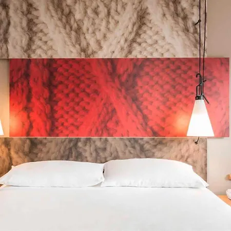 Ibis Paris Porte De Clichy Centre Exterior photo