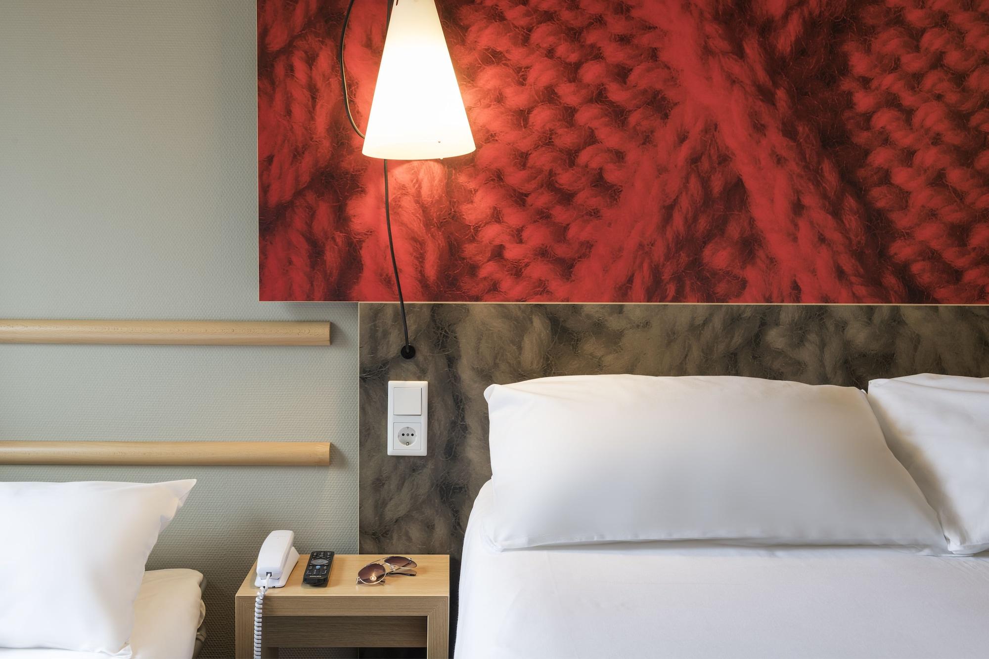 Hotel Ibis Paris Porte De Centre
