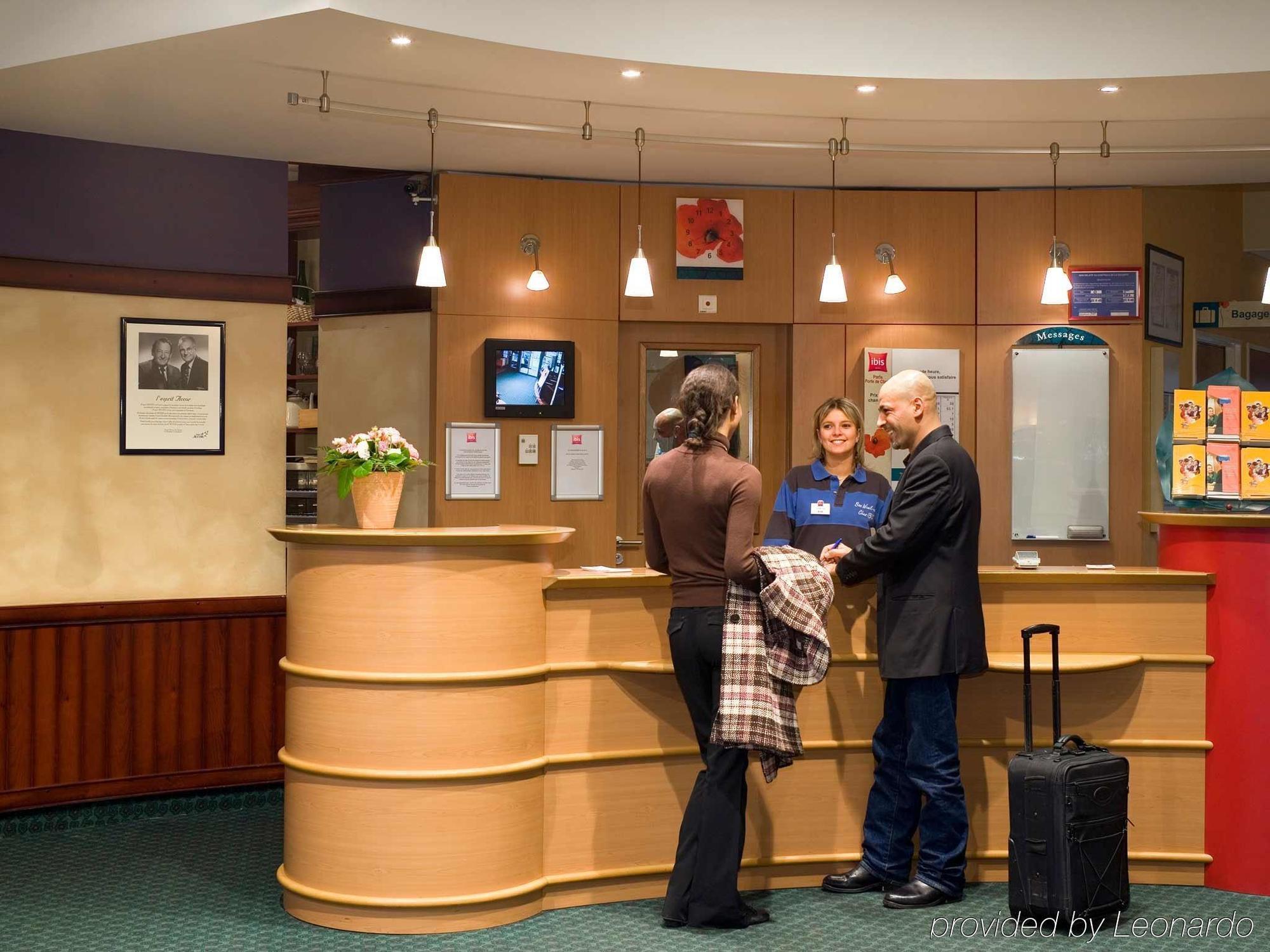 Ibis Paris Porte De Centre 3*